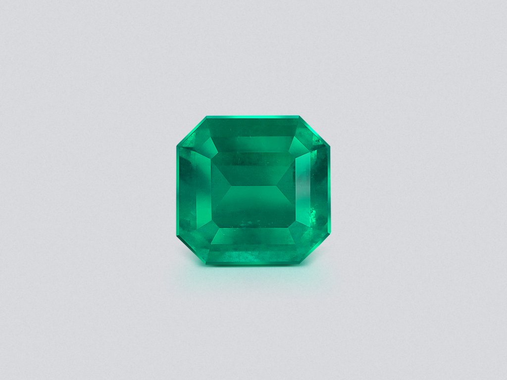Émeraude octogonale vert intense 1,77 carats, Colombie Image №1