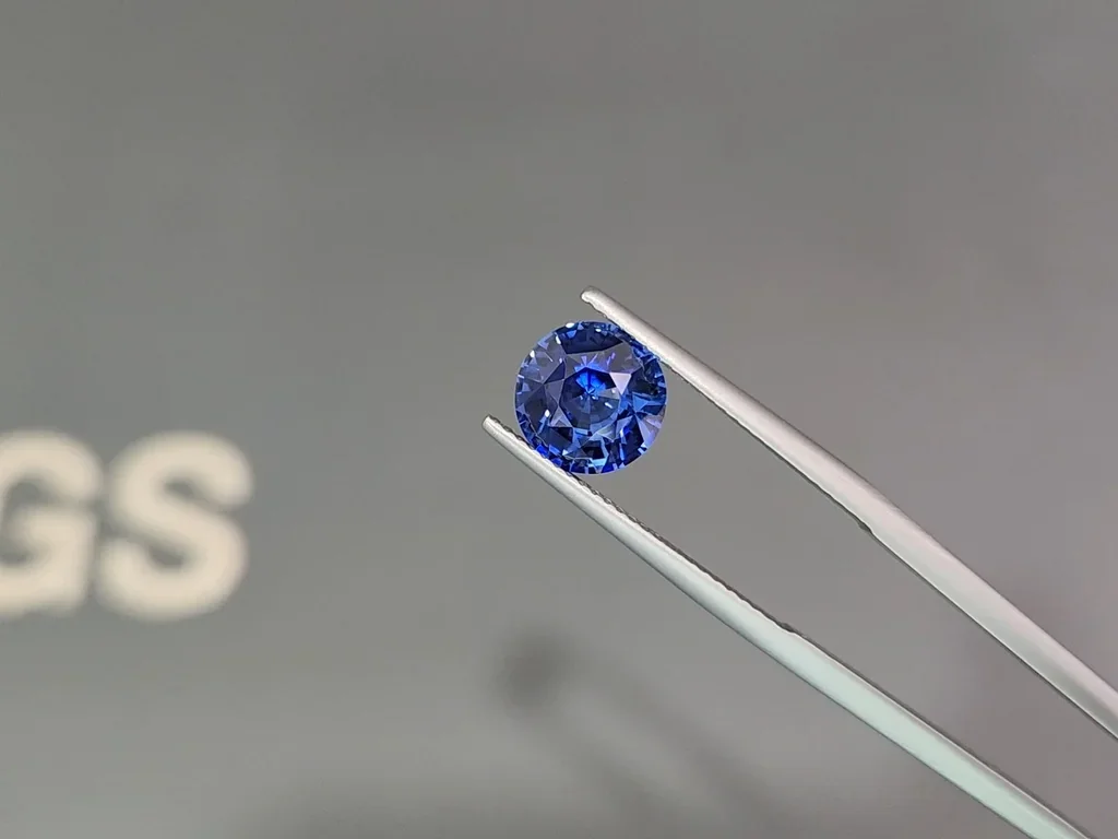Saphir bleu royal taille ronde de 3,05 carats, Sri Lanka  Image №3