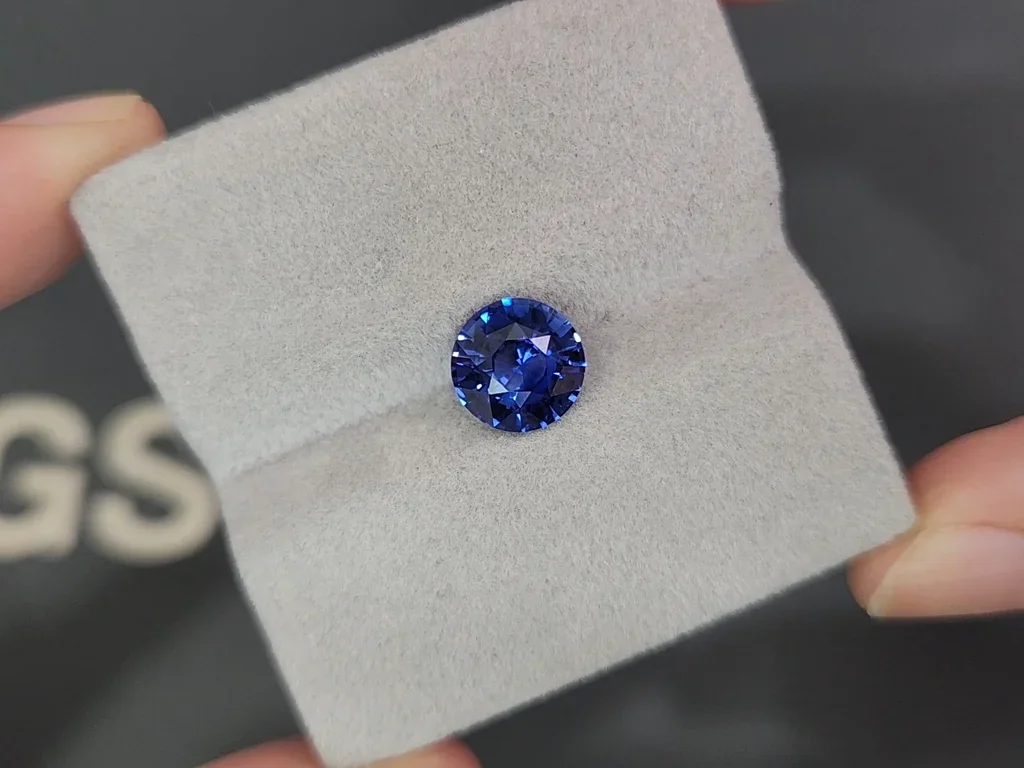 Saphir bleu royal taille ronde de 3,05 carats, Sri Lanka  Image №4