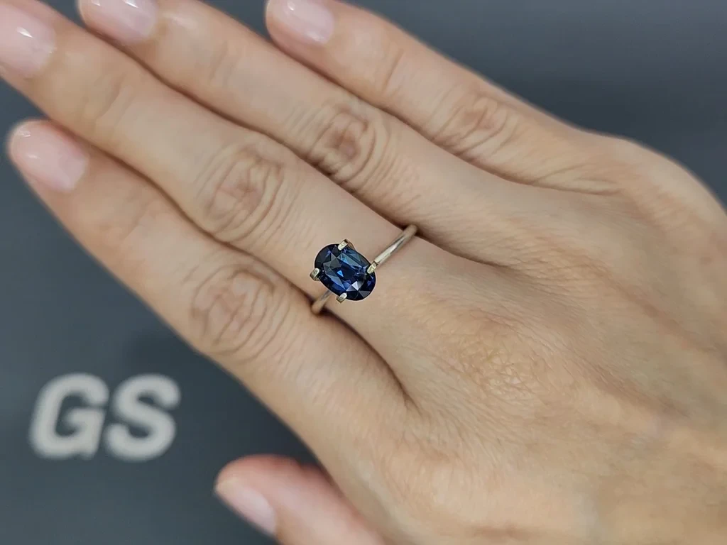 Unbehandelter oval geschliffener, türkisfarbener saphir 2,01 karat, Sri Lanka Image №5