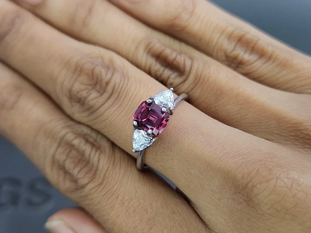 Rhodolith-granat kissenförmiger 1,40 karat,  Madagaskar Image №5