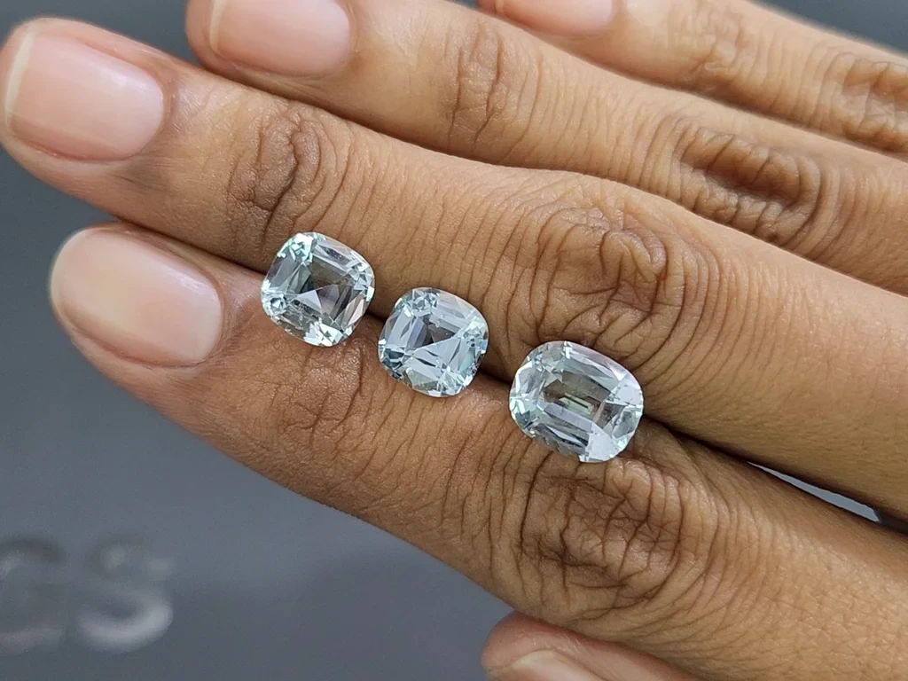Set aus kissenförmig geschliffenen aquamarinen 6,77 karat, Madagaskar Image №2