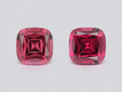 Paar kissenförmig geschliffene rhodolith granate 2,27 karat, Madagaskar photo