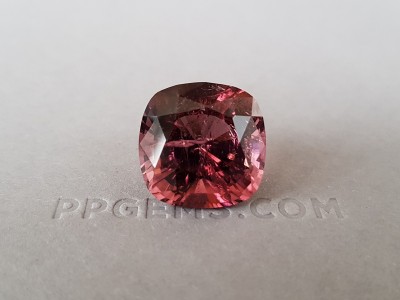 Large red tourmaline 28.25 ct, Afghanistan photo