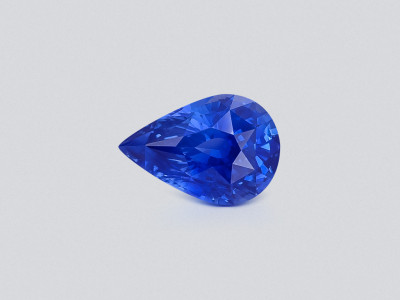 Unbehandelter blauer saphir im birnen schliff 3,78 karat, Sri Lanka photo