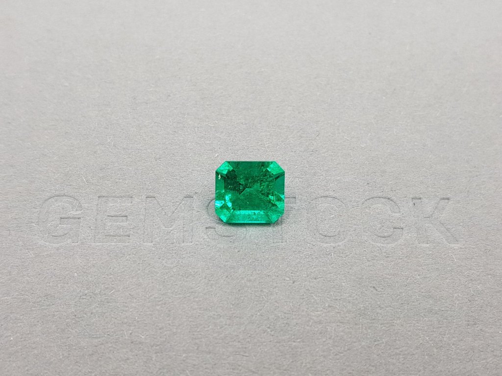 Vivid Green emerald octagon shape 1.94 ct, Colombia Image №1