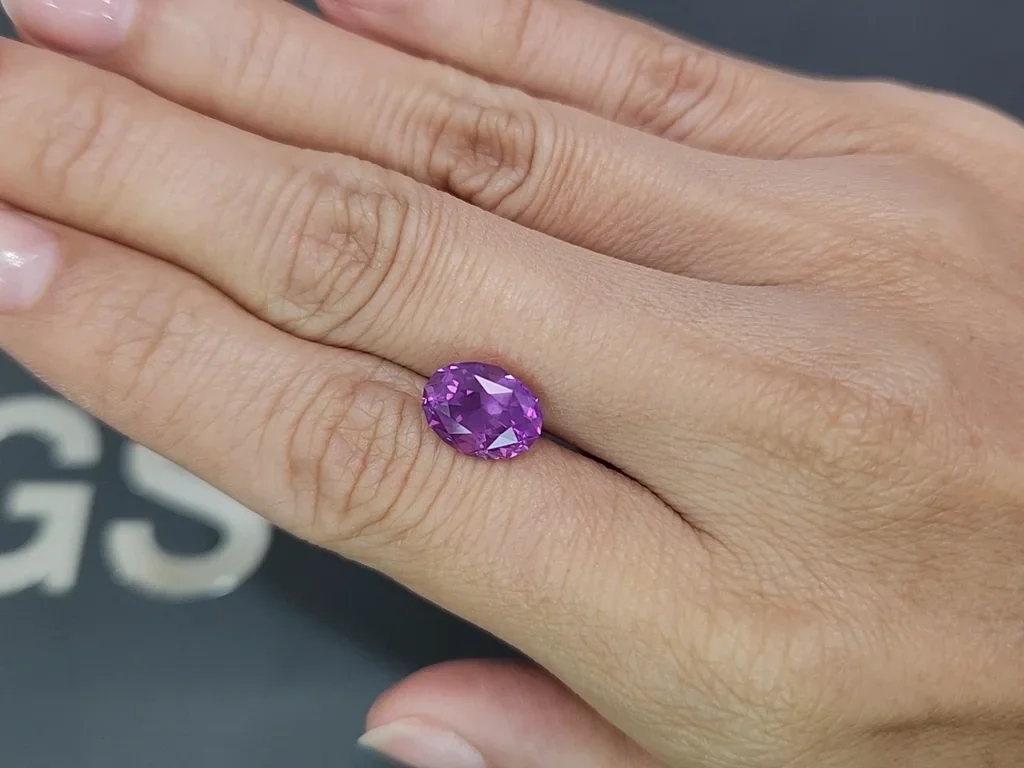 Purple sapphire oval cut 4.14 carats, Sri Lanka Image №2