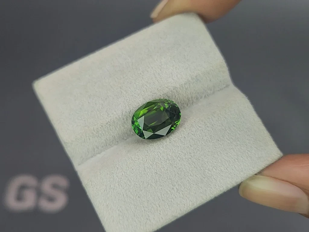 Turmalina cromada, talla ovalada, 4,34 quilates, Tanzania Image №4