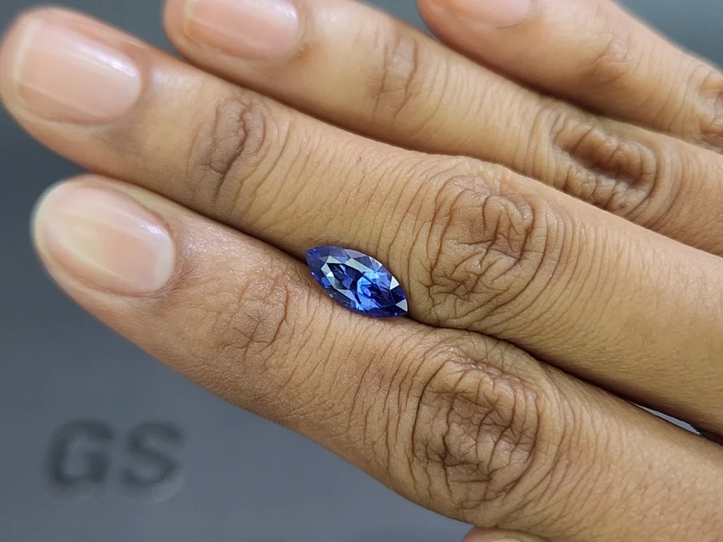 Saphir bleu royal taille marquise de 2,03 carats, Sri Lanka  Image №2