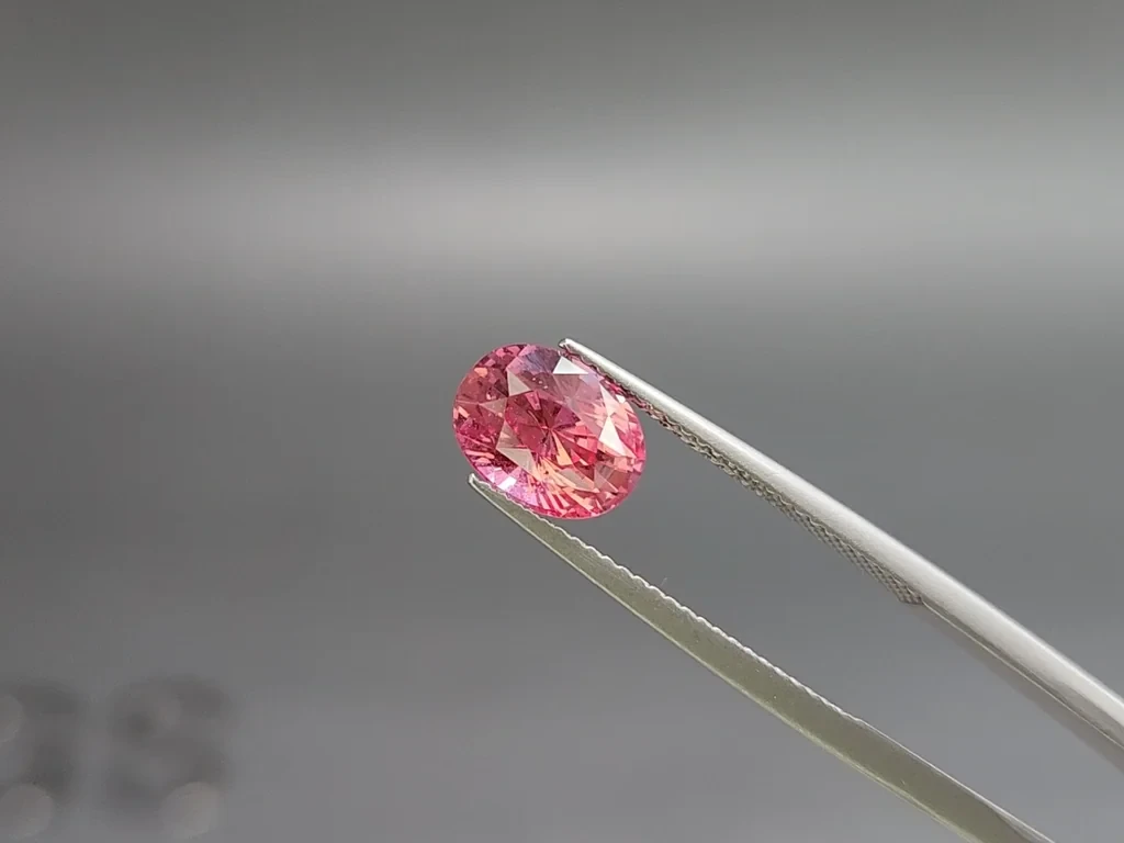 Unbehandelter Padparadscha-saphir im oval-schliff, 3,32 karat, Sri Lanka Image №3
