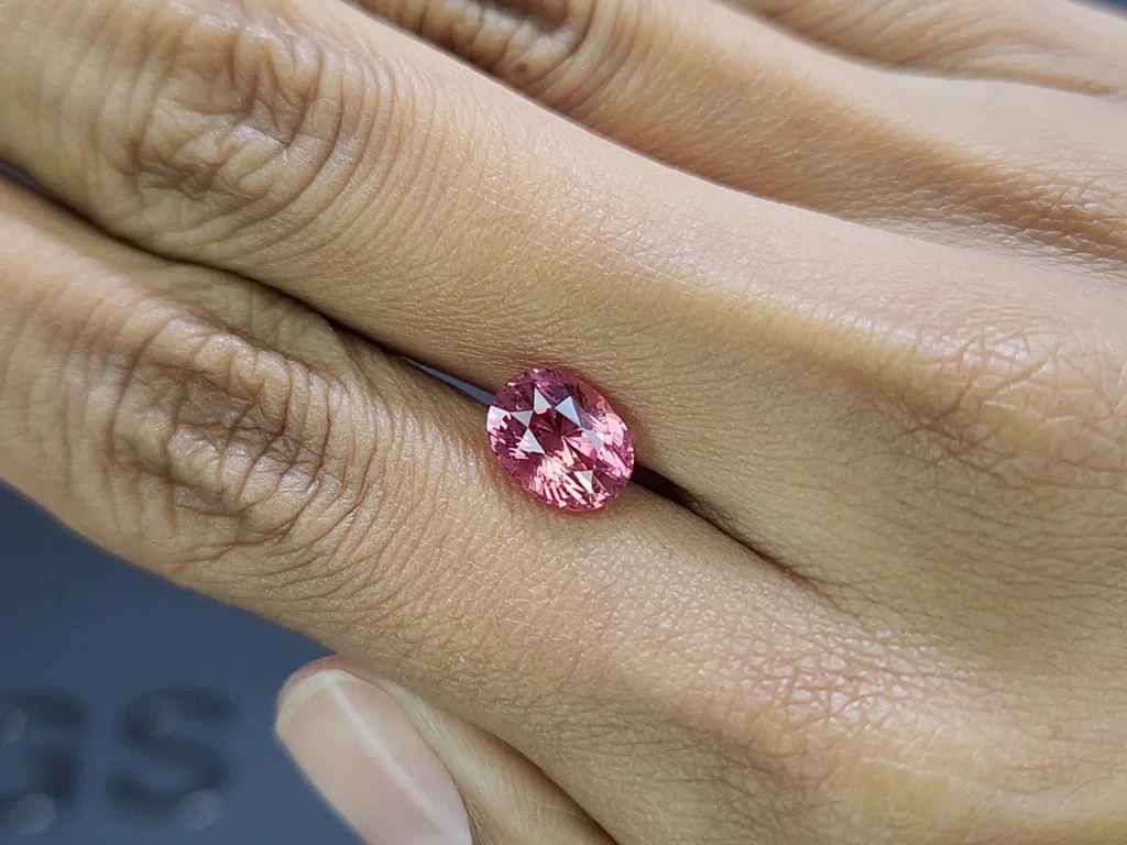 Unbehandelter Padparadscha-saphir im oval-schliff, 3,32 karat, Sri Lanka Image №2