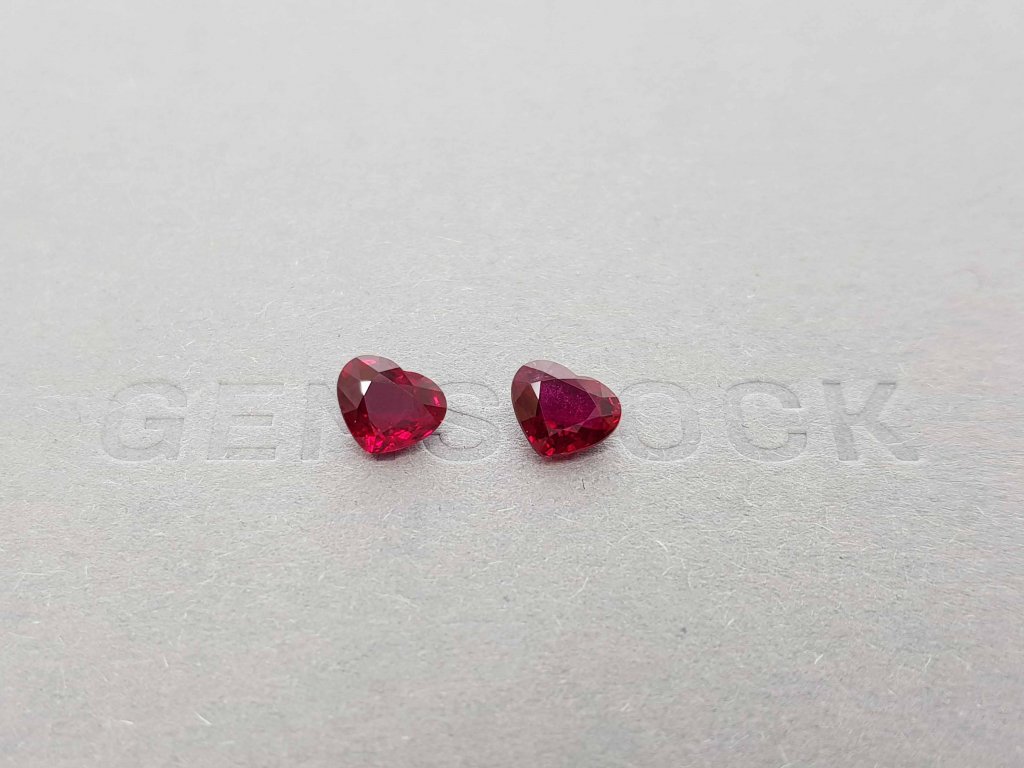Couple Mozambican ruby in color cut heart Pigeon blood 2,40 ct Image №1