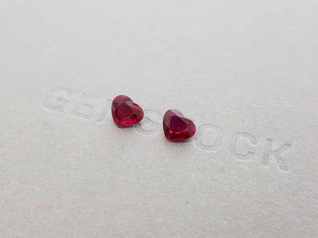 Couple Mozambican ruby in color cut heart Pigeon blood 2,40 ct Image №2