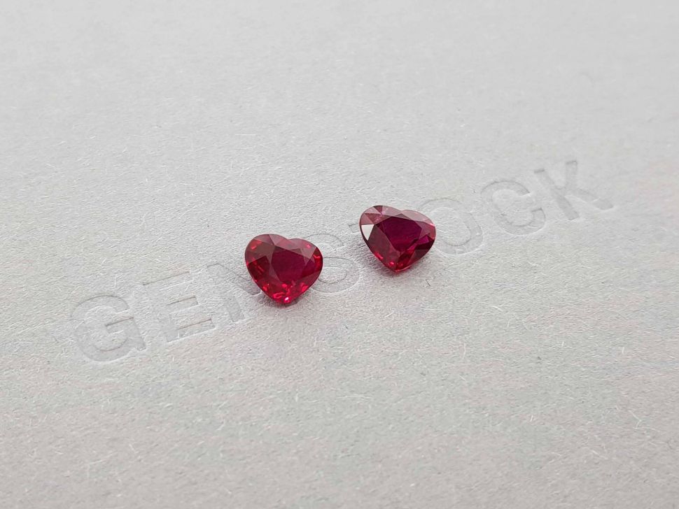 Couple Mozambican ruby in color cut heart Pigeon blood 2,40 ct Image №3