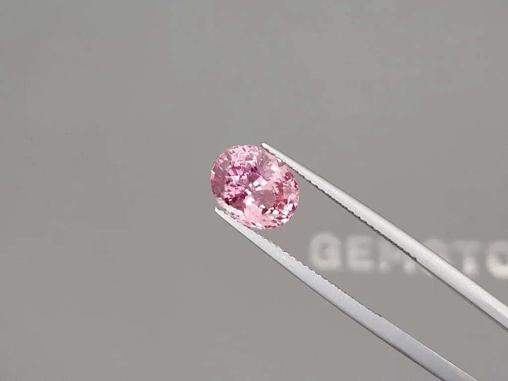 Super rare untreated Padparadscha sapphire in oval cut 4.05 ct, Madagascar, GRS Type I Image №3