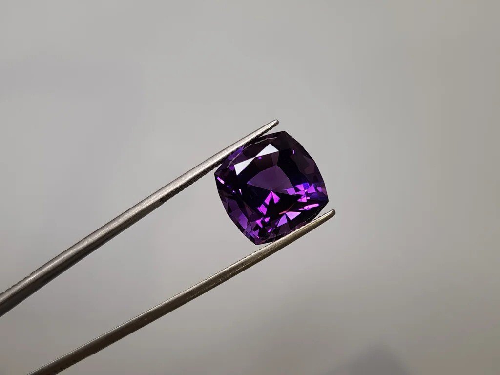 Heller Amethyst im Kissenschliff, 14,27 Karat, Brasilien  Image №4