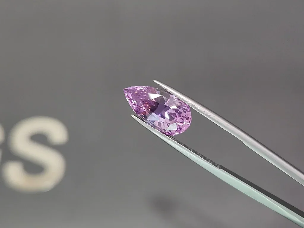 Unheated purple sapphire pear shaped 6.62 carats, Sri Lanka Image №3