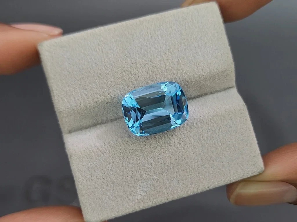Topaz Sky Blue high precision cushion cut 9.00 carats, Madagascar Image №4