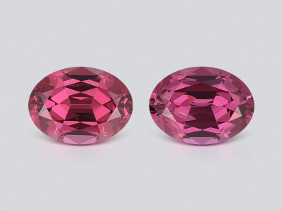 Pair of rhodolite garnets oval cut 2.84 carats, Madagascar photo