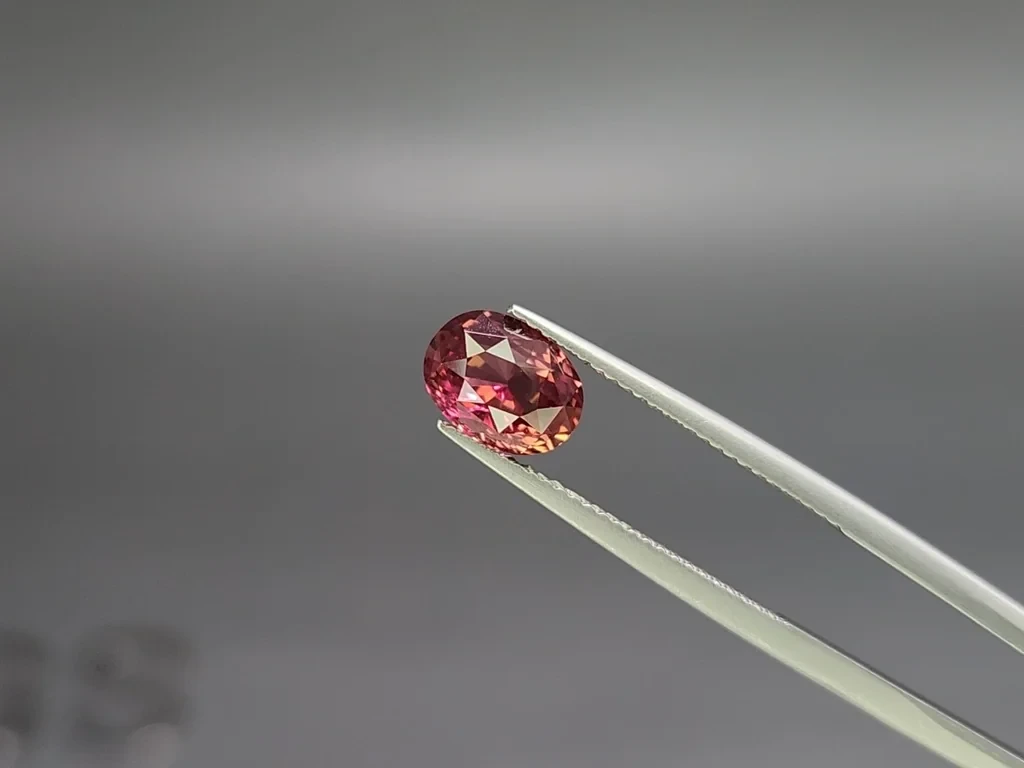 Padparadscha-saphir im oval-schliff 3,01 karat, Sri Lanka Image №3
