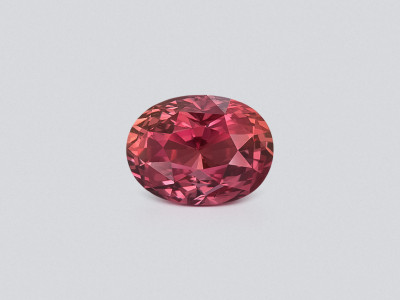 Padparadscha-saphir im oval-schliff 3,01 karat, Sri Lanka photo