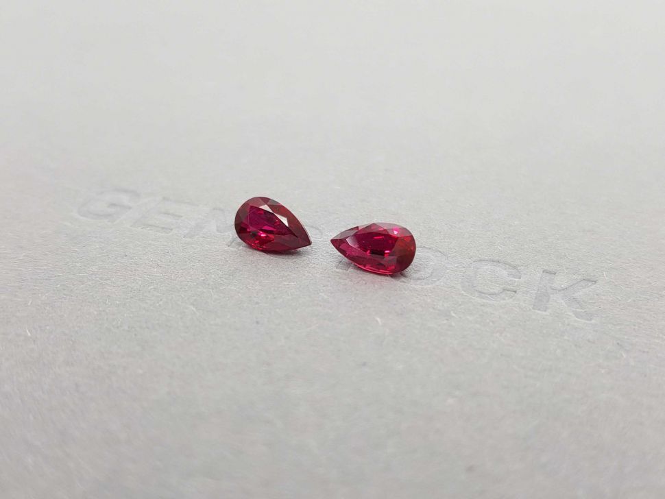 Pair of Pigeon blood pear cut rubies 2.04 ct, Mozambique Image №2