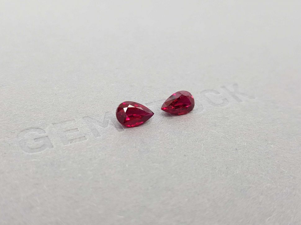 Pair of Pigeon blood pear cut rubies 2.04 ct, Mozambique Image №3
