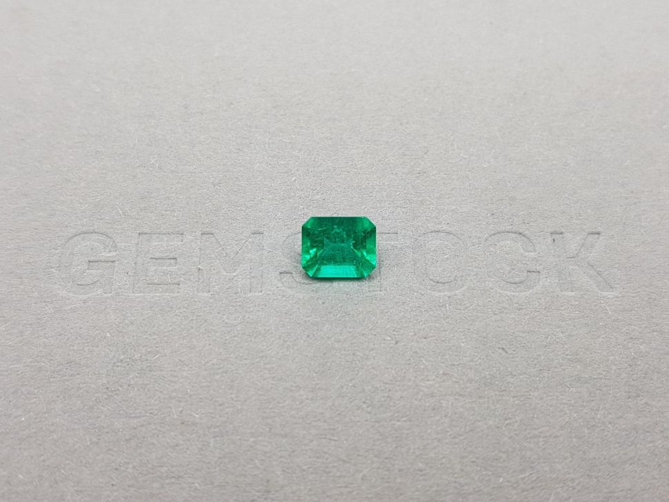 Vivid Green emerald octagon shape 0.89 ct Colombia Image №1