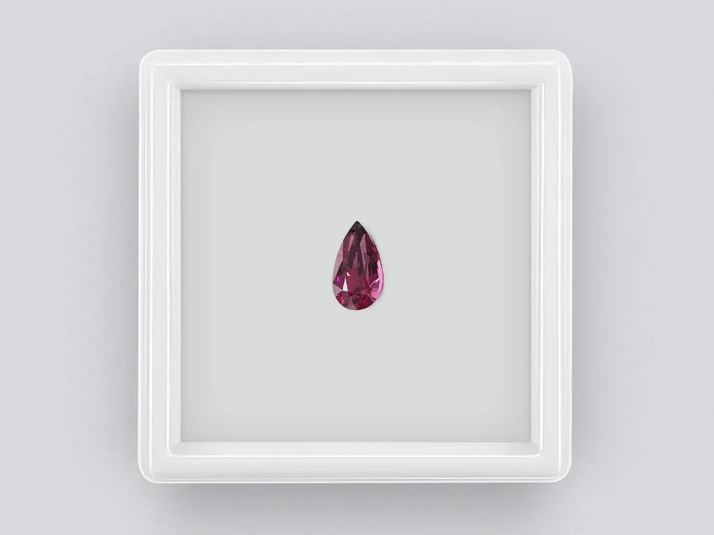 Grenat rhodolite violet taille poire 1,56 carats, Sri Lanka Image №1