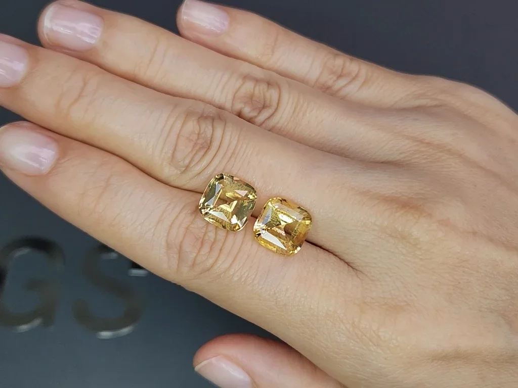 Pair of cushion cut yellow citrines 8.47 carats, Africa Image №2