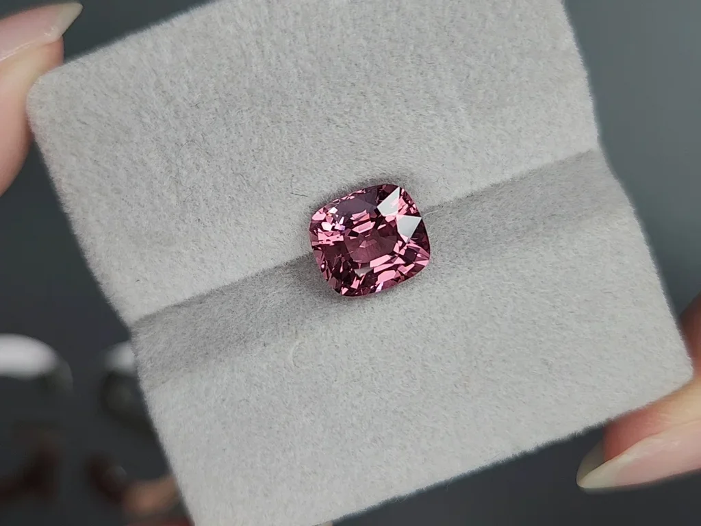 Spinelle rose foncé taille coussin de 3,10 ct, Birmanie  Image №4