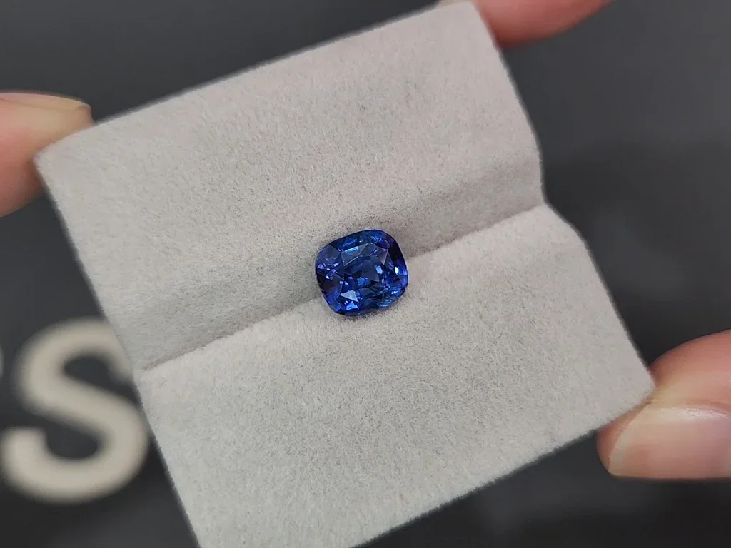 Saphir bleu taille coussin 3,03 carats, Sri Lanka Image №4