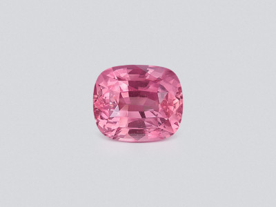 Sapphire Padparadscha cushion cut 1.55 carats, Madagascar photo