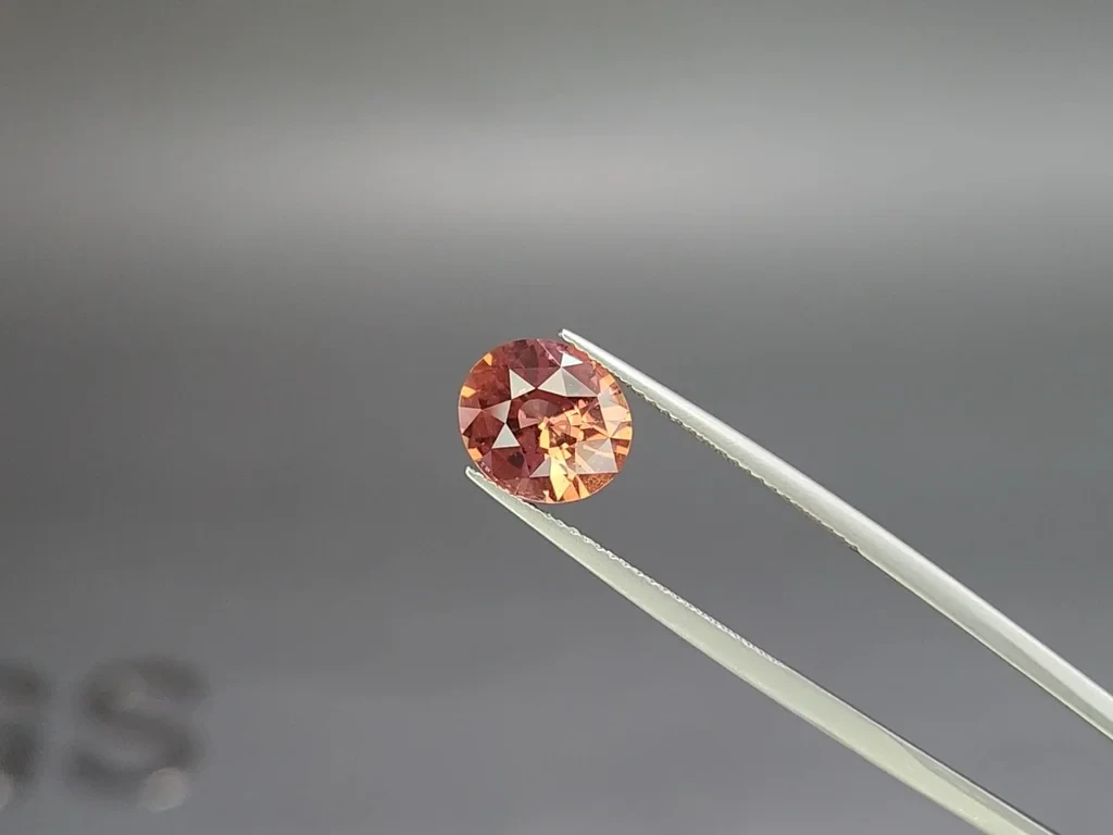 Saphir Padparadscha de taille ovale 3,29 carats, Sri Lanka Image №3