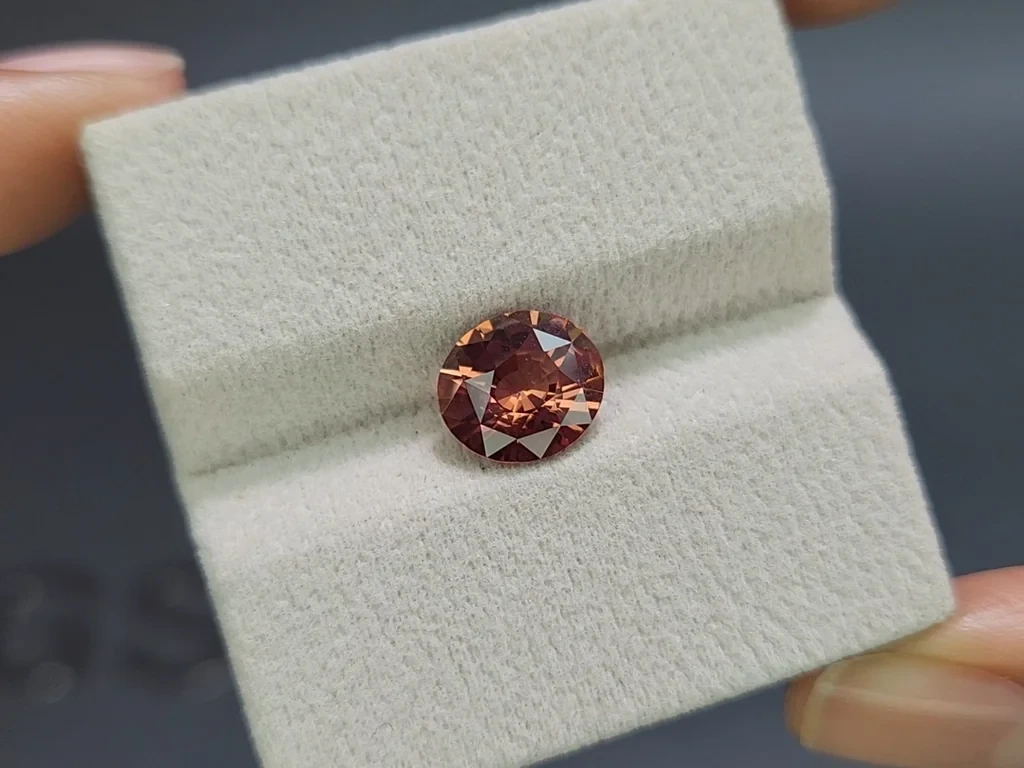 Saphir Padparadscha de taille ovale 3,29 carats, Sri Lanka Image №4