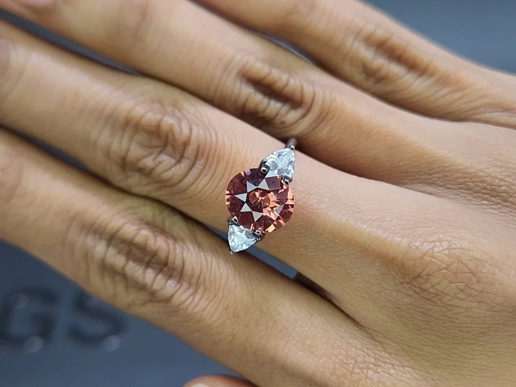 Saphir Padparadscha de taille ovale 3,29 carats, Sri Lanka Image №5