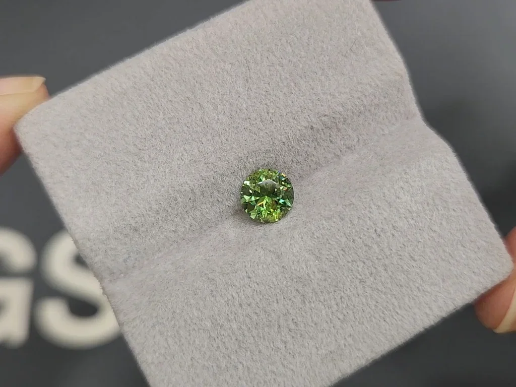 Ural demantoid 0.92 ct Image №4