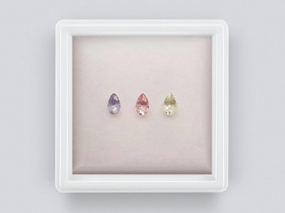 Set of calibrated sapphires 6x4 mm pear cut 0.79 carats /3 pcs photo