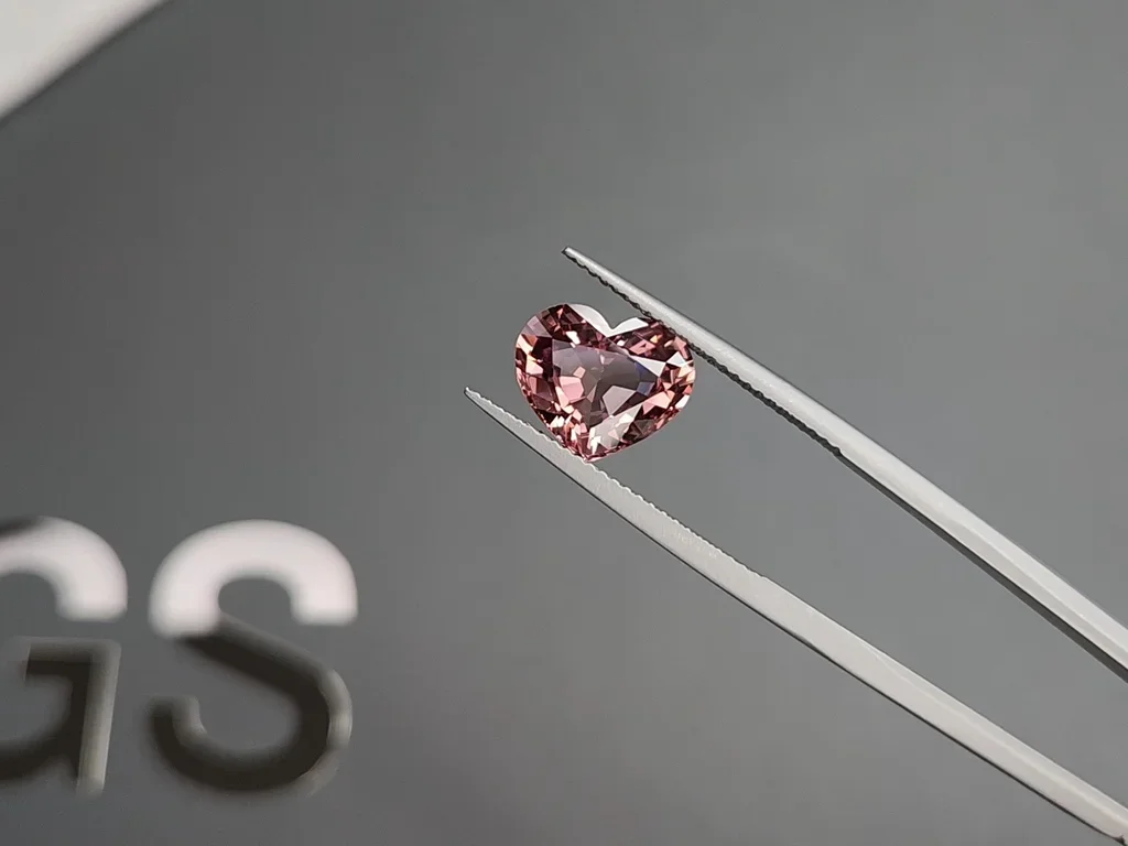 Pink orange spinel heart shape 4.00 carats, Burma Image №3
