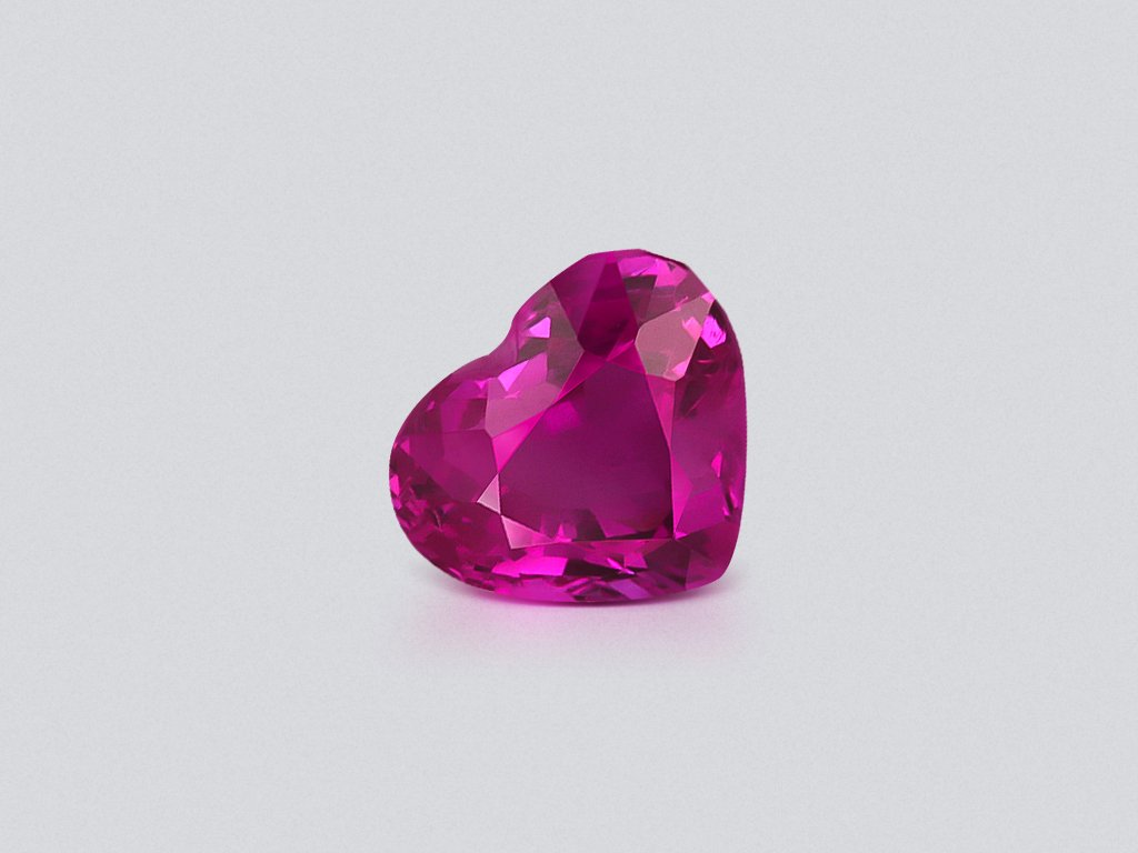Unerhitzter herzschliff rubin 0,60 carats, Burma (Mogok)  Image №1