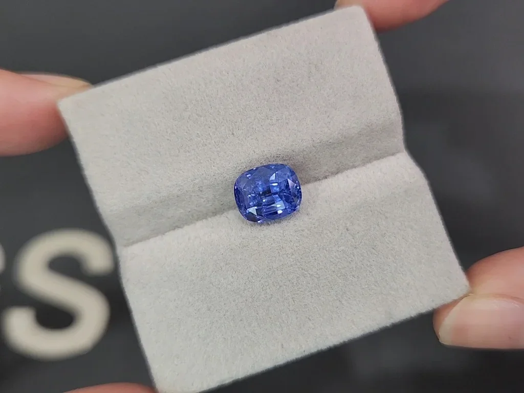Zafiro azul aciano de talla cojín sin calentar, 3,48 quilates, Sri Lanka Image №4