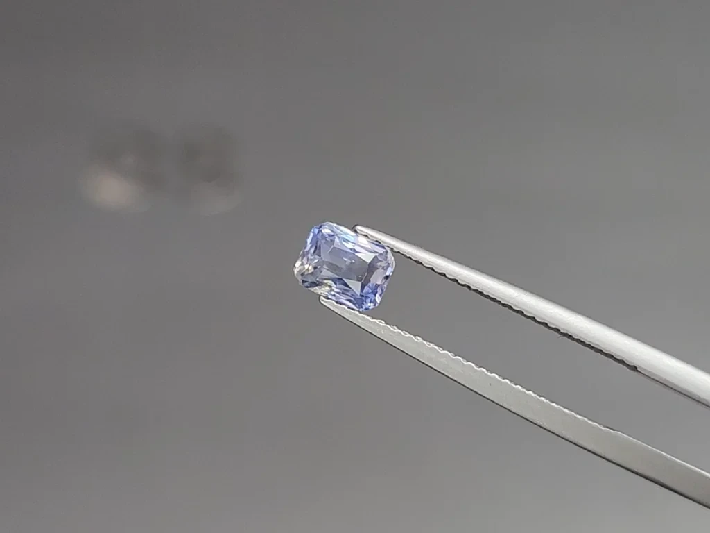 Saphir bicolore non chauffé, taille radiant, 1,14 carat, Madagascar Image №3