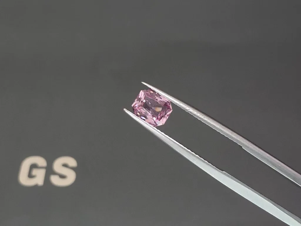 Unheated Padparadscha sapphire radiant cut 1.14 carats, Sri Lanka Image №3