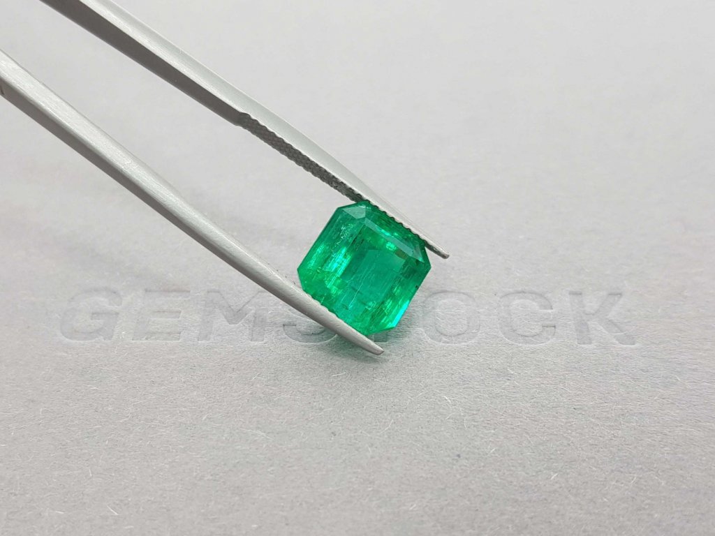 Intense Vivid Green emerald 5.64 ct from Zambia, GFCO Image №2