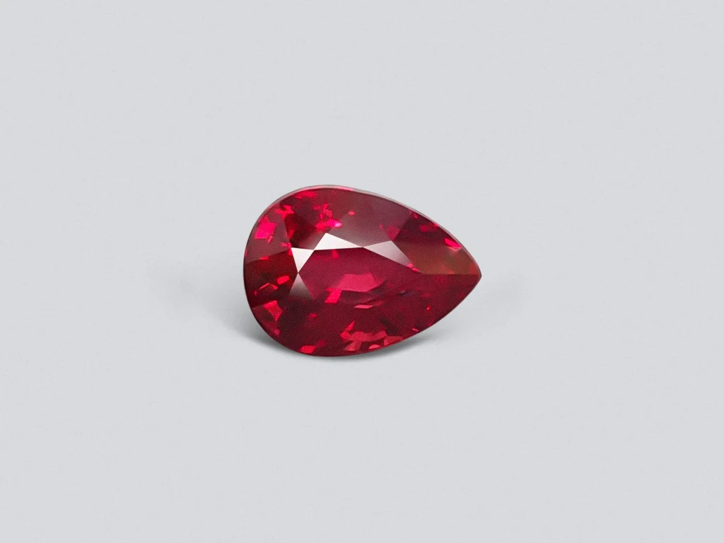 Investment unheated ruby 7.04 ct Vibrant Red - Pigeon's blood, Mozambique, GRS Platinum Image №1