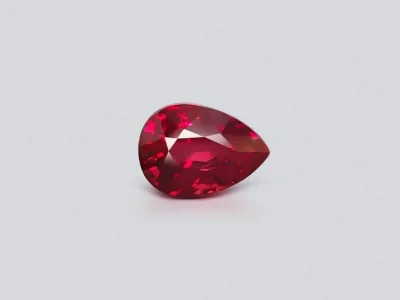 Rubis non chauffé d'investissement 7,04 carats Vibrant Red - Sang de pigeon, Mozambique, Platine GRS photo