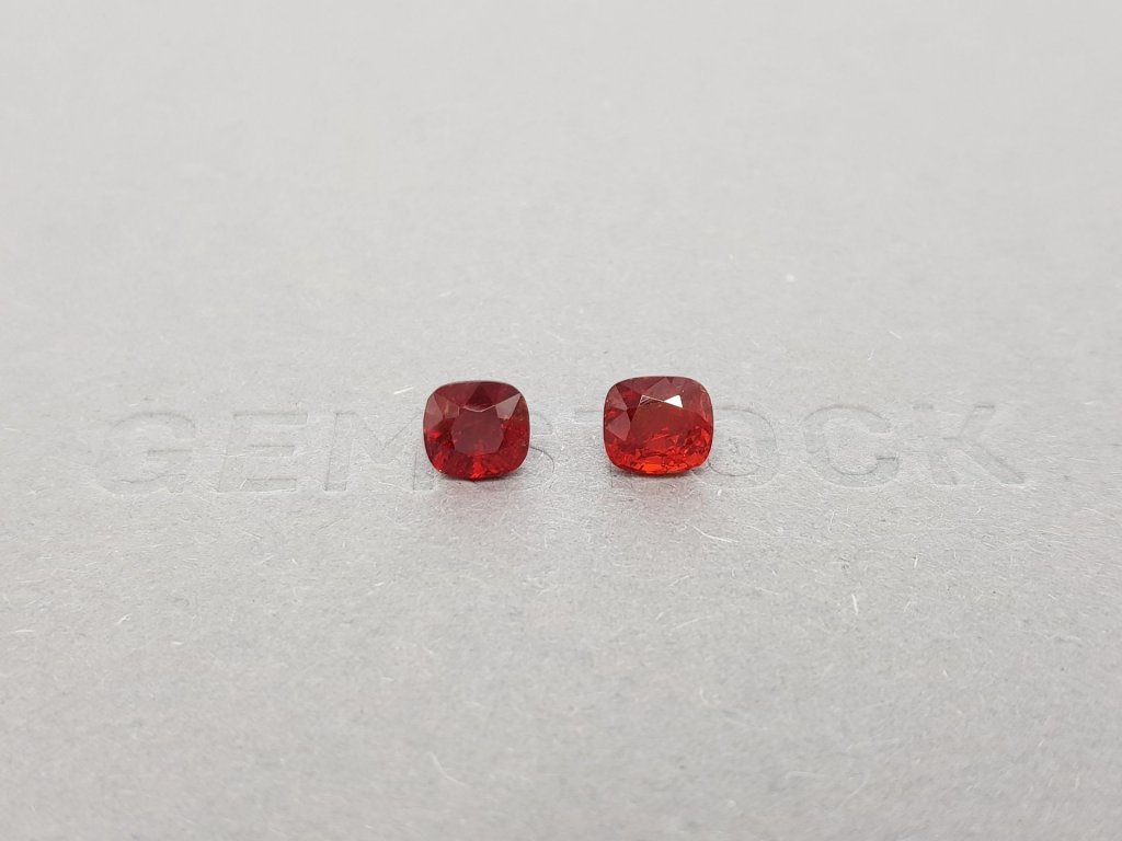 Pair of red cushion cut spinels 2.34 ct, Burma Image №1