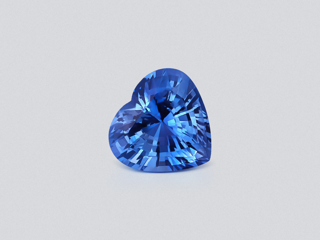 Unbeheizter kornblumenblauer saphir im herzschliff 2,11 carats, Sri Lanka Image №1