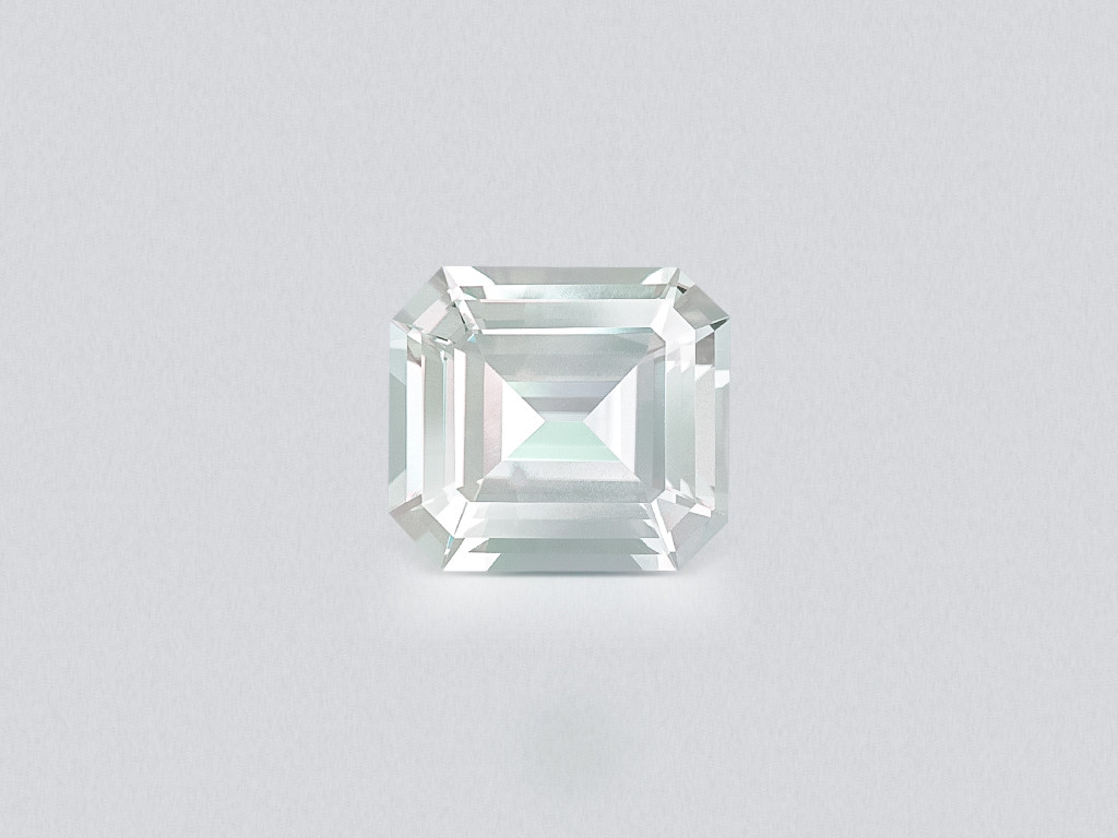 Kunzite light green octagon cut 9.74 carats, Pakistan Image №1
