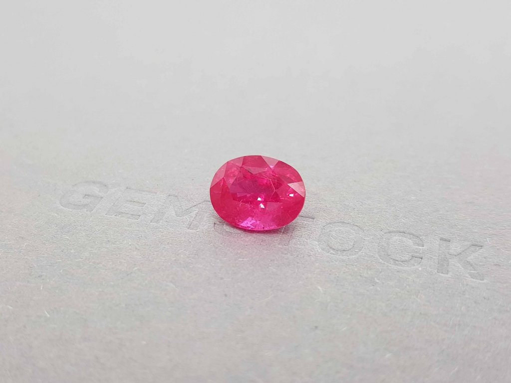 Neon red-pink Mahenge oval cut spinel 5.23 ct Image №3